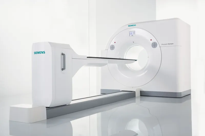 PET（Positron Emission Tomography、陽電子放出断層撮影）