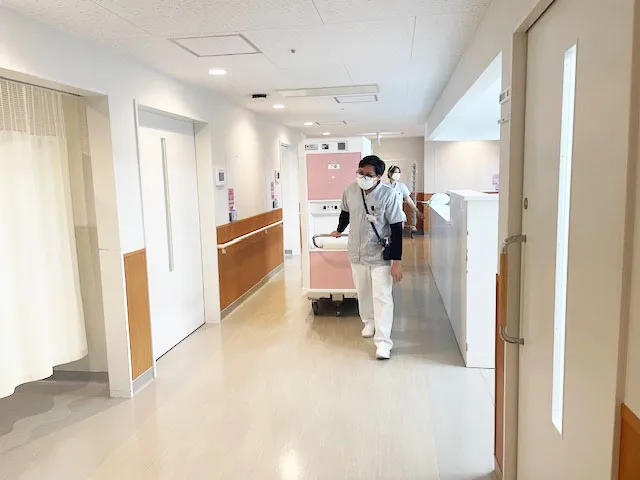 7階東病棟の勤務風景