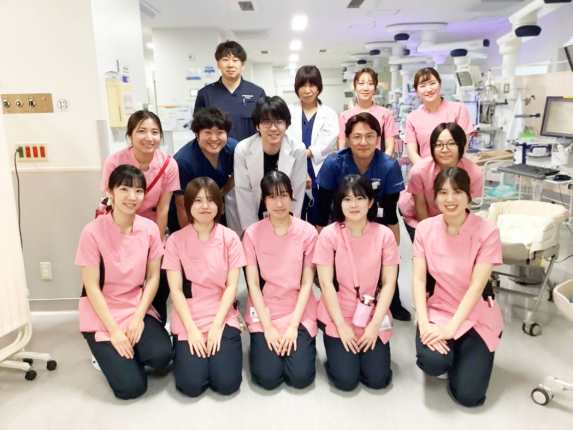 NICUスタッフの集合写真