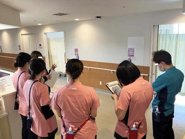 新人ローテーション病棟研修の様子