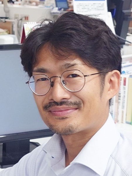 腎臓内科部長 中田 紘介